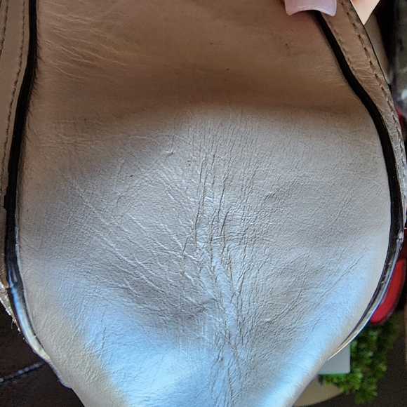 GUC Coach Dot Hallie Tote Melon & Ivory Fabric w/Ivory Leather Trim Pockets - Picture 9 of 13